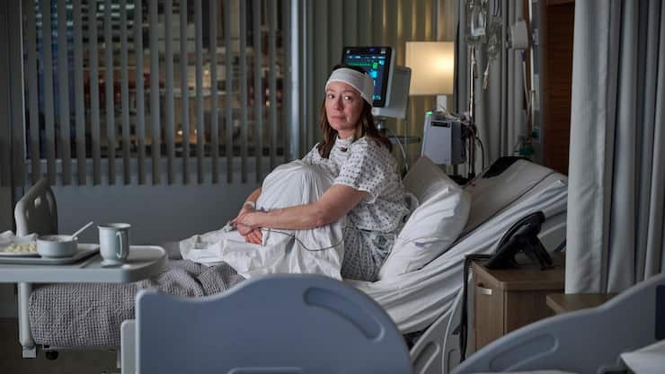 Ihr fehlen die letzten acht Jahre:  Dr. Amy Larsen (Molly Parker).