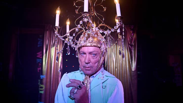 Voll erleuchtet: Udo Kier in seiner letzten Hauptrolle in «Swan Song» (2021).