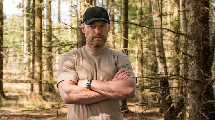 Fallengelassen und verbittert: Ex-Elitesoldat Niels Oxen (Jacob Lohmann) wird zum Einsiedler.