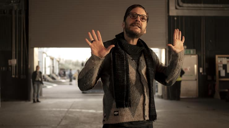 Kunst muss Kohle weichen: Regisseur Eric (Daniel Brühl).