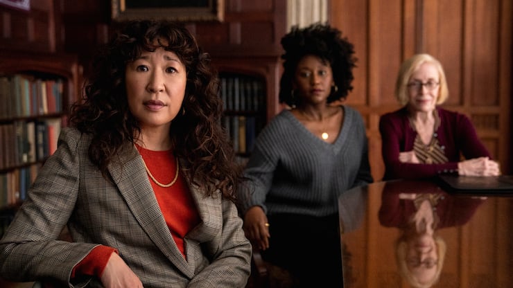 THE CHAIR (L to R) SANDRA OH as JI-YOON, NANA MENSAH as YAZ, and HOLLAND TAYLOR as JOAN in episode 106 of THE CHAIR Cr. ELIZA MORSE/NETFLIX Â© 2021