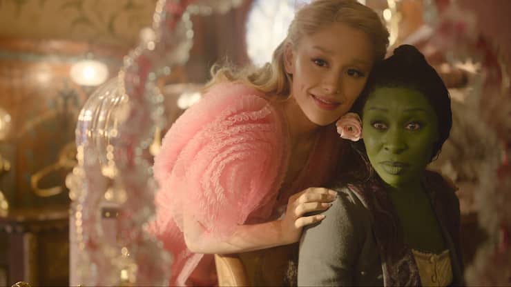 L to R: Ariana Granda is Glinda and Cynthia Erivo is Elphaba in WICKED, directed by Jon M. Chu