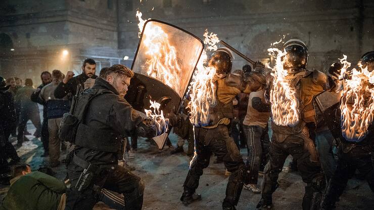 Feuer! Action! Tyler Rake! Chris Hemsworth lässt es in «Extraction 2» wieder mächtig krachen. d/Netflix Â© 2023