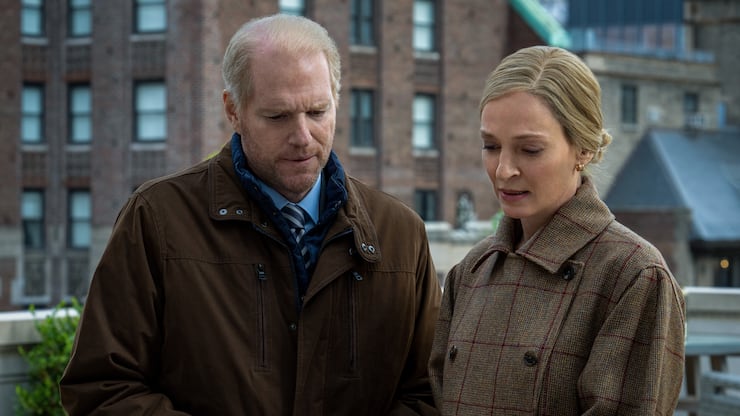 Noah Emmerich und Uma Thurman in «Suspicion».