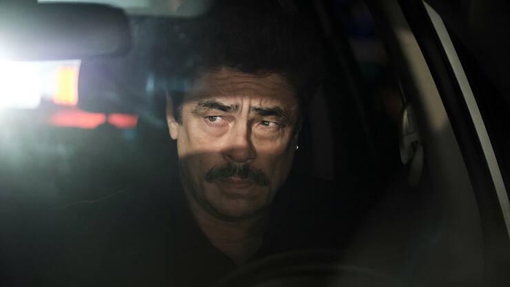 Detective Tom Nichols (Benicio Del Toro) ist mit seinem Latein am Ende.