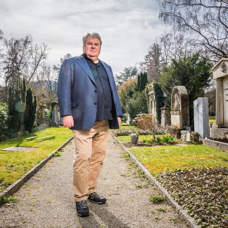Mike Müller auf dem Friedhof Sihlfeld im Zürcher Kreis 3