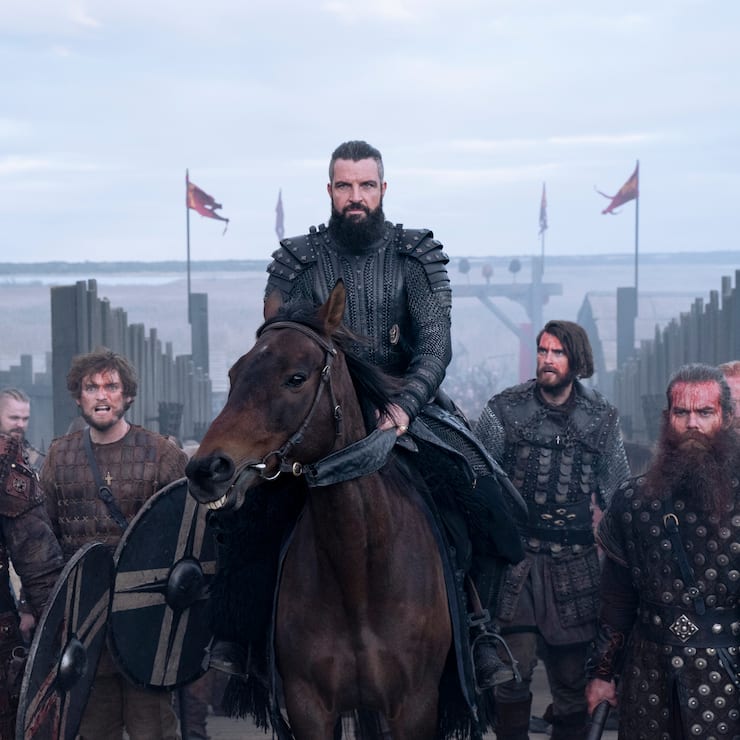 Vikings: Valhalla. (L to R) Bradley Freegard as Canute in episode 104 of Vikings: Valhalla. Cr. Bernard Walsh/Netflix © 2021