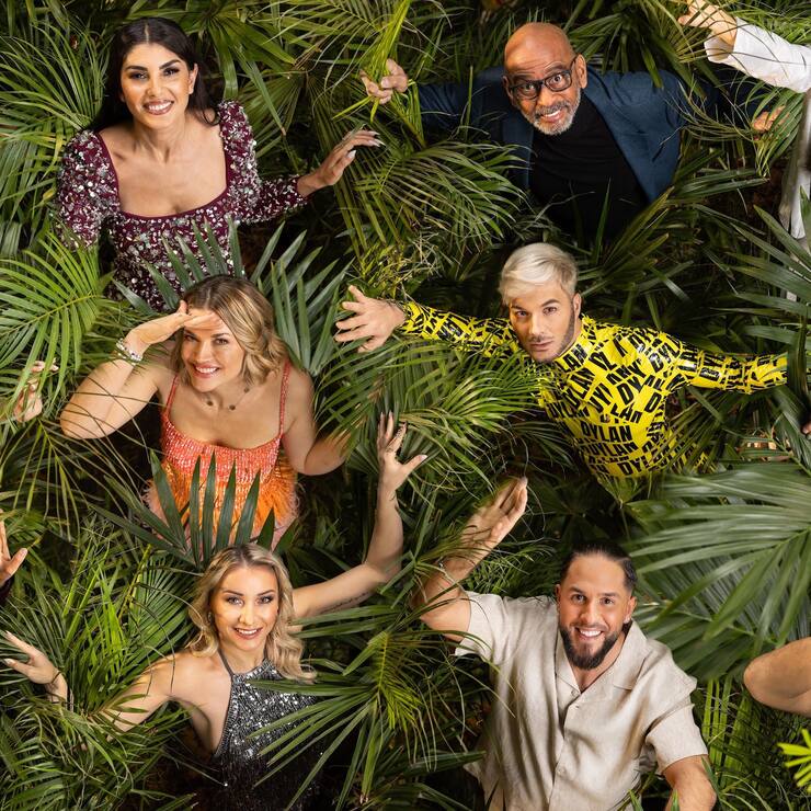 Die 12 Dschungecamper: (obere Reihe v.l.) Timur Ülker, Yeliz Koc, Pierre Sanoussi-Bliss, Alessia Herren; (mittlere Reihe v.l.) Lily Becker, Nina Bott, Sam Dylan, Edith Stehfest; (untere Reihe v.l.) Jörg Dahlmann, Anna-Carina Woitschack, Maurice Dziwak, Jürgen Hingsen.