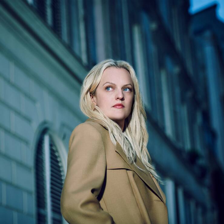 Die Agentin (Elisabeth Moss) muss das Vertrauen der ominösen Fremden gewinnen.
