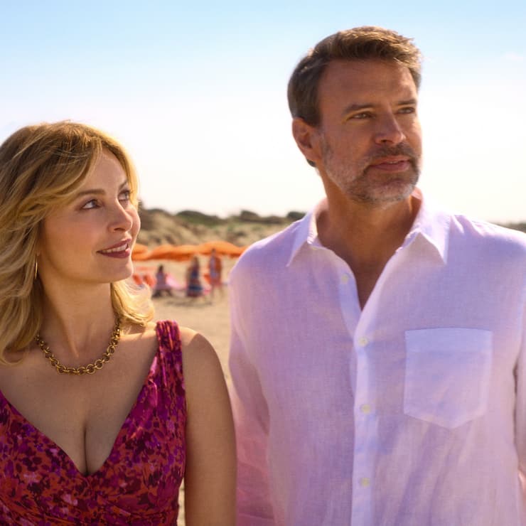 La Dolce Villa.  (L to R) Violante Placido as Francesca and Scott Foley as Eric in La Dolce Villa.  Cr. Courtesy of Netflix Â©2024