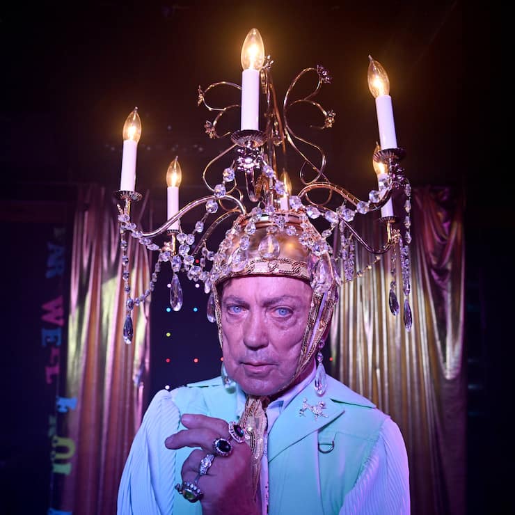 Voll erleuchtet: Udo Kier in seiner letzten Hauptrolle in «Swan Song» (2021).