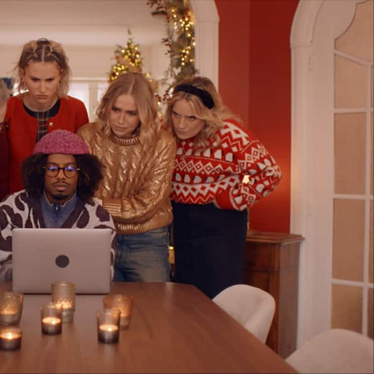 12 dates 'till christmas