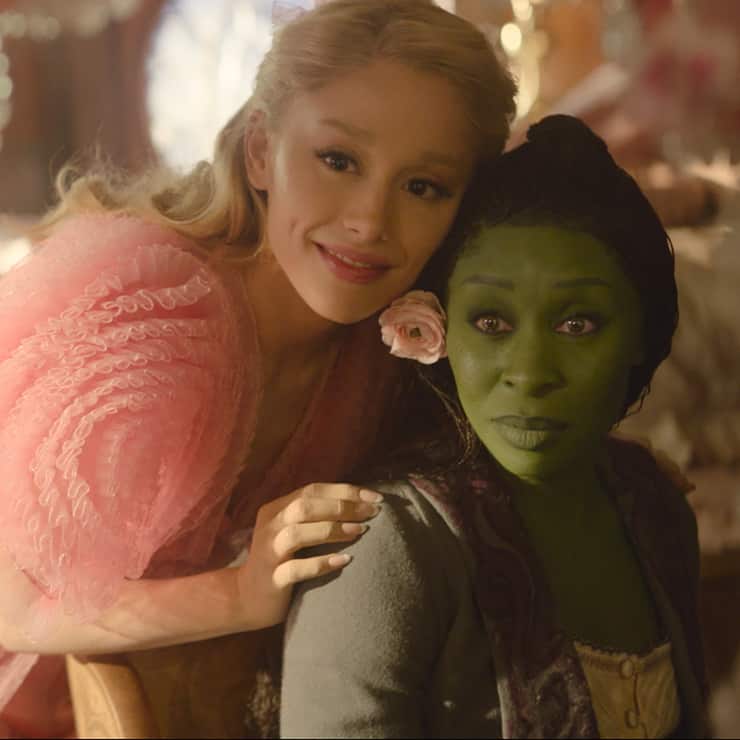 L to R: Ariana Granda is Glinda and Cynthia Erivo is Elphaba in WICKED, directed by Jon M. Chu