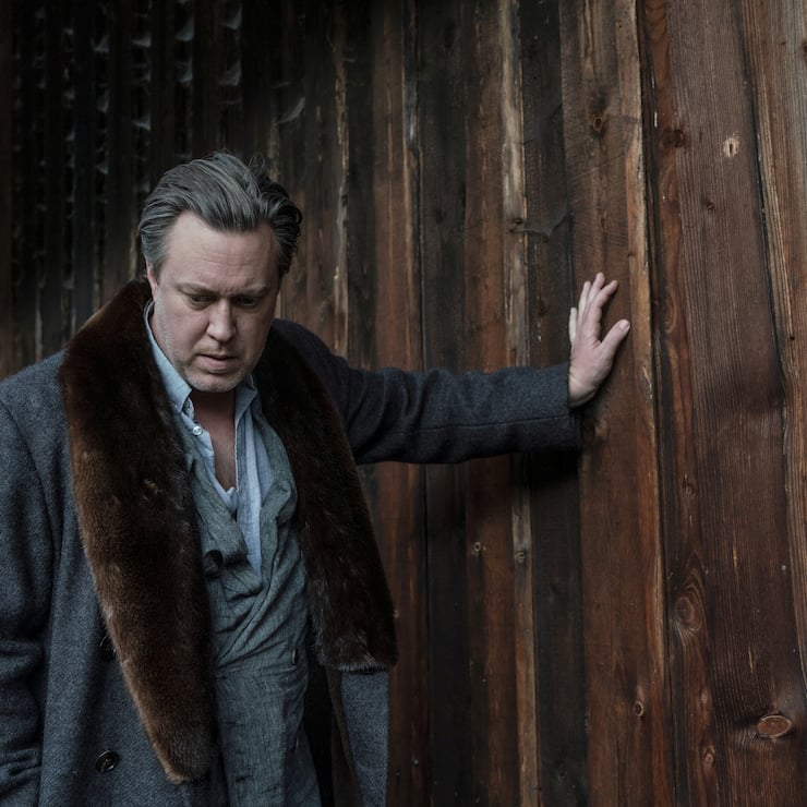 Nicholas Ofczarek als Gedeon Winter in «Der Pass».