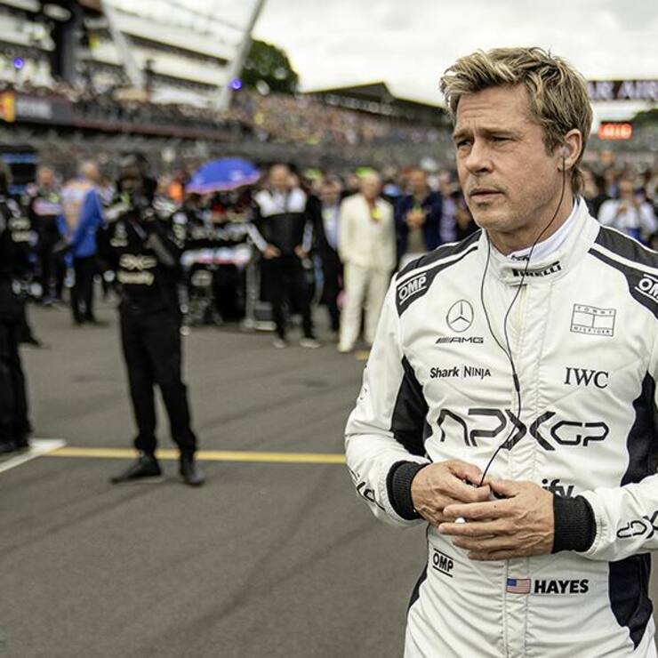 Brad Pitt (61) erhielt Fahrunterricht von Rekordweltmeister Lewis Hamilton.