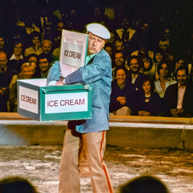 1977 tourte Emil neun Monate mit dem Zirkus Knie.