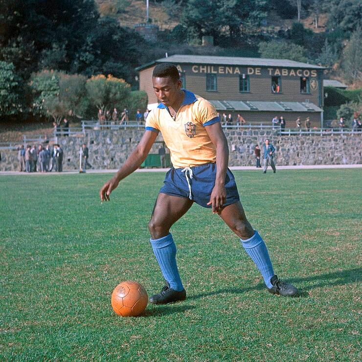 Pele Brasilien am Ball