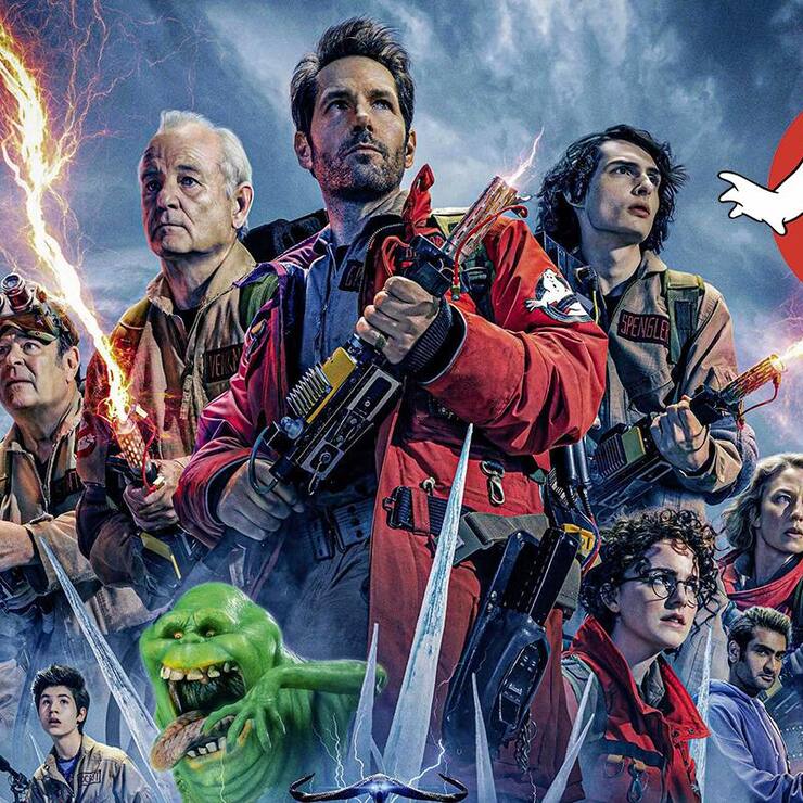 Gary (Rudd, M.), Ray (Aykroyd, 2. v. l.), Peter (Murray) und Co. fackeln wieder Geister ab.