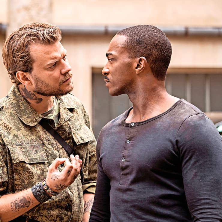 OUTSIDE THE WIRE, âAnthony Mackie âas âLeo, in OUTSIDE THE WIRE. Cr. âJonathan Primeâ/NETFLIX âÂ© â2020