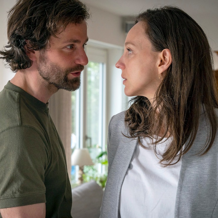ARD – Drama-Miniserie «Ein Schritt zum Abgrund» mit Petra Schmidt-Schaller