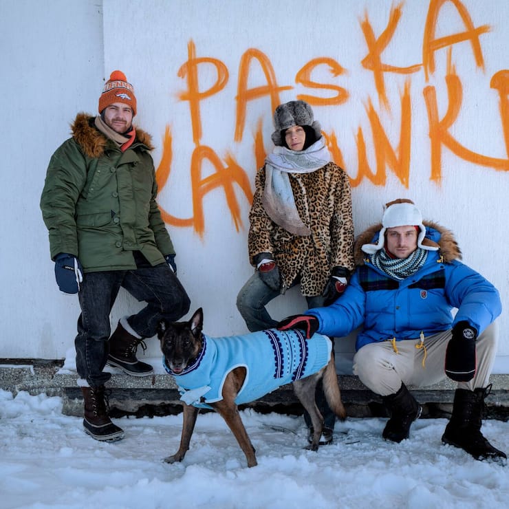 «Funeral for a Dog» (Sky Show)