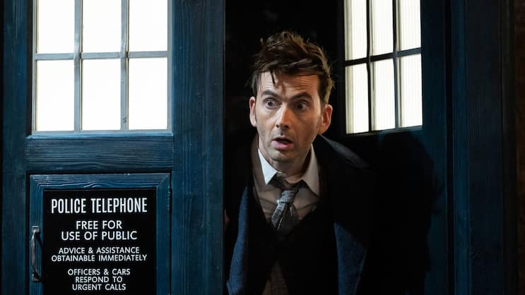Der Doktor (David Tennant) in der Zeit-Raum-Maschine «Tardis»