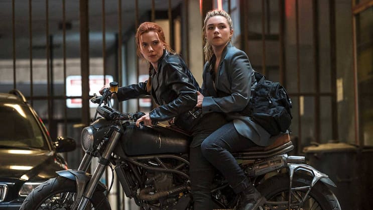 Genossinnen: Natasha (ScarlettJohansson) und Yelena (Florence Pugh) geben Vollgas.