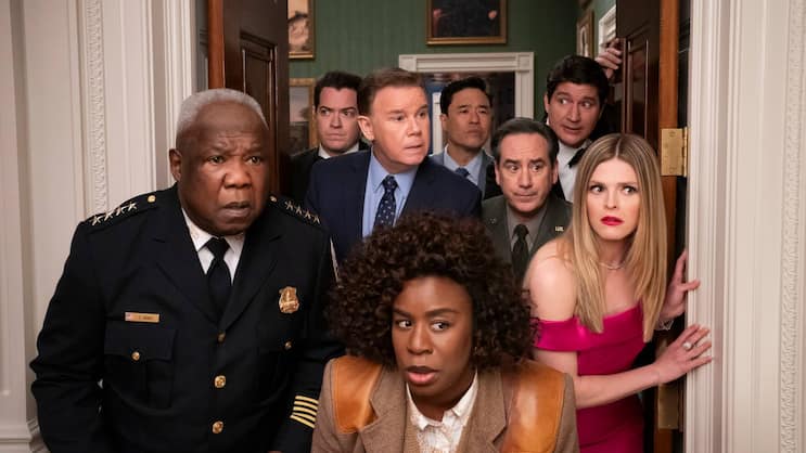 Ermittlerin Cordelia Cupp (Uzo Aduba, M.) schnüffelt hochkonzentriert im Weissen Haus herum.