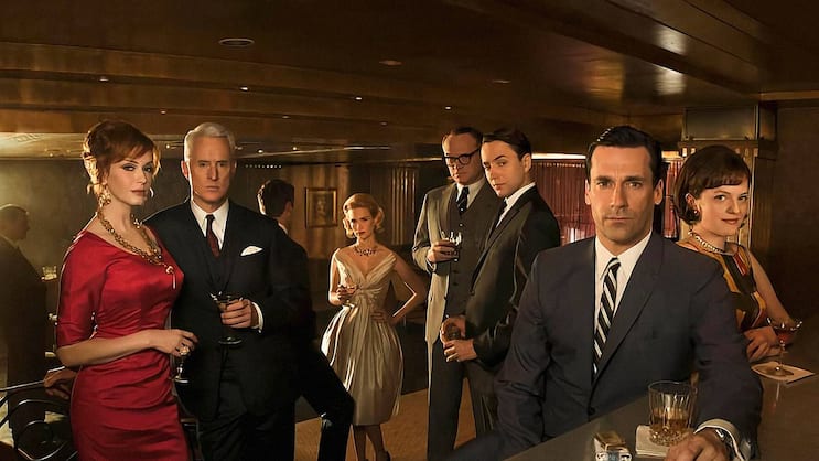 Chic & smart: Starwerber Don Draper (Jon Hamm, 2. v. r.) mit seiner Entourage.