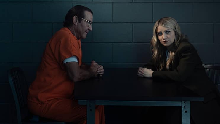 Melissa (Annaleigh Ashford) kann ihrem Vater (Dennis Quaid) nicht mehr in die Augen sehen.
