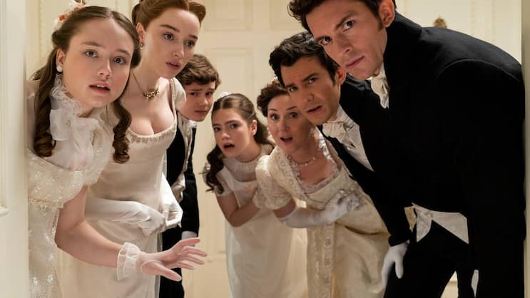 Gestatten, Familie Bridgerton: Die zweite Staffel handelt vom Liebesleben Anthonys (Jonathan Bailey, r.).