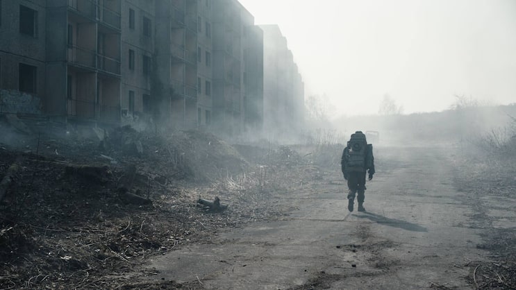 Staffel 2 spielt in den Jahren 1921, 1954, 1987, 2020 und im postapokalyptischen 2053.