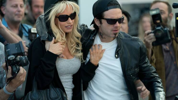 Um Pimmels willen! Lily James als Pam Anderson und Sebastian Stan als Tommy Lee.