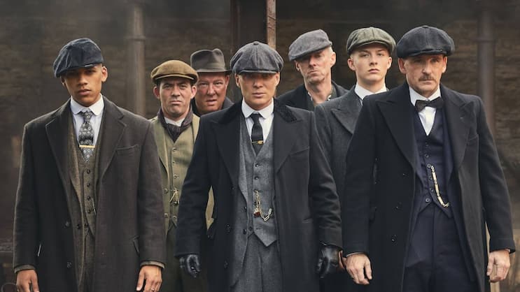 Todschick und ultrabrutal: die Peaky Blinders um Thomas Shelby (Cillian Murphy, M.).