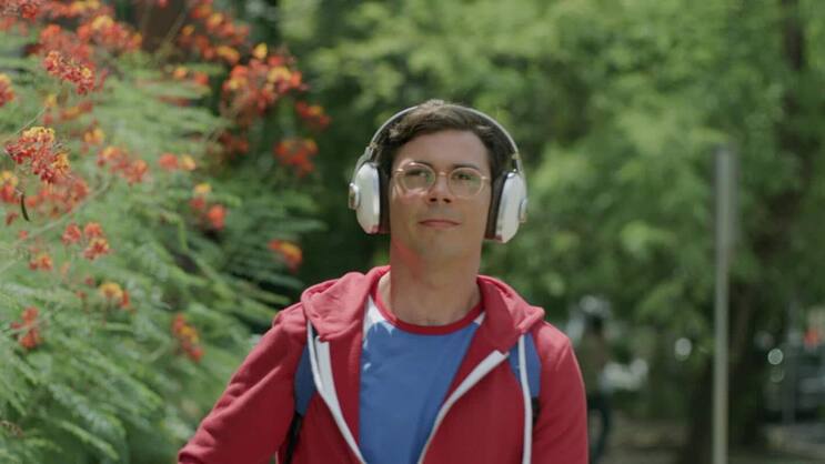 Schwul, behindert, grossartig: Serienerfinder Ryan O’Connell spielt sich selbst.