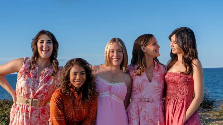 Ton in Ton: Brooke (D’Arcy Carden), Dru-Ann (Regina Hall), Tatum (Chloë Sevigny), Hollis (Jennifer Garner) und Gigi (Gemma Chan, v. l.).