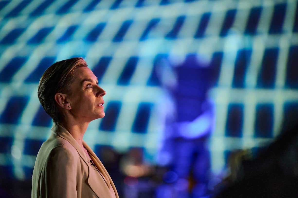 Ein Mord gefährdet Julianes (Christiane Paul) Lebenswerk.