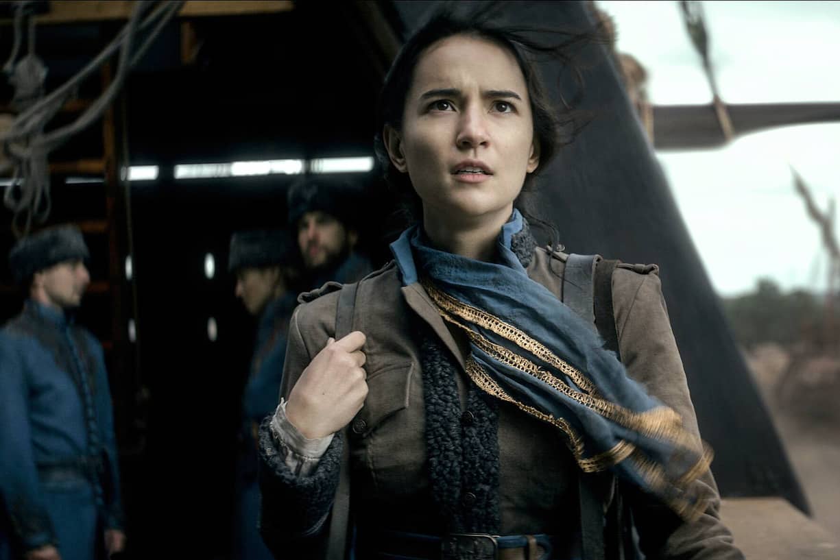 SHADOW AND BONE (L to R) JESSIE MEI LI as ALINA STARKOV of SHADOW AND BONE Cr. COURTESY OF NETFLIX Â© 2021