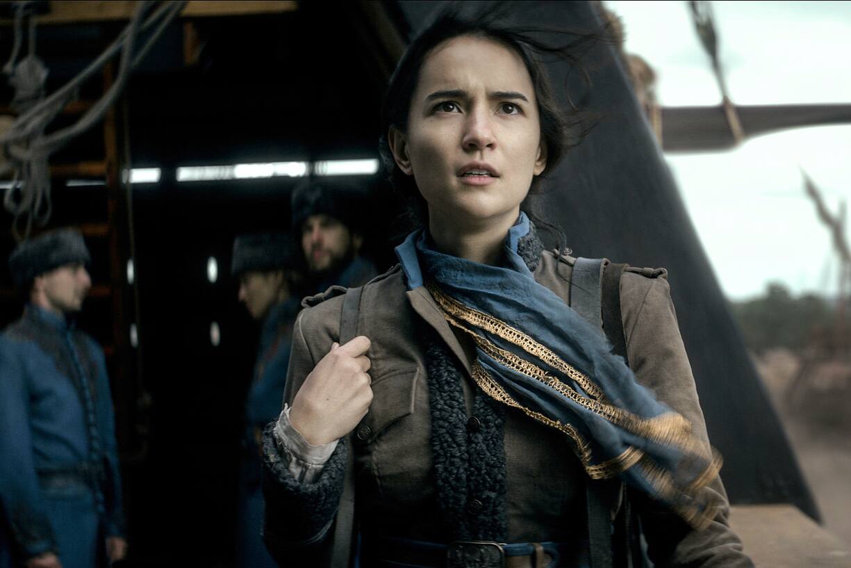 SHADOW AND BONE (L to R) JESSIE MEI LI as ALINA STARKOV of SHADOW AND BONE Cr. COURTESY OF NETFLIX Â© 2021