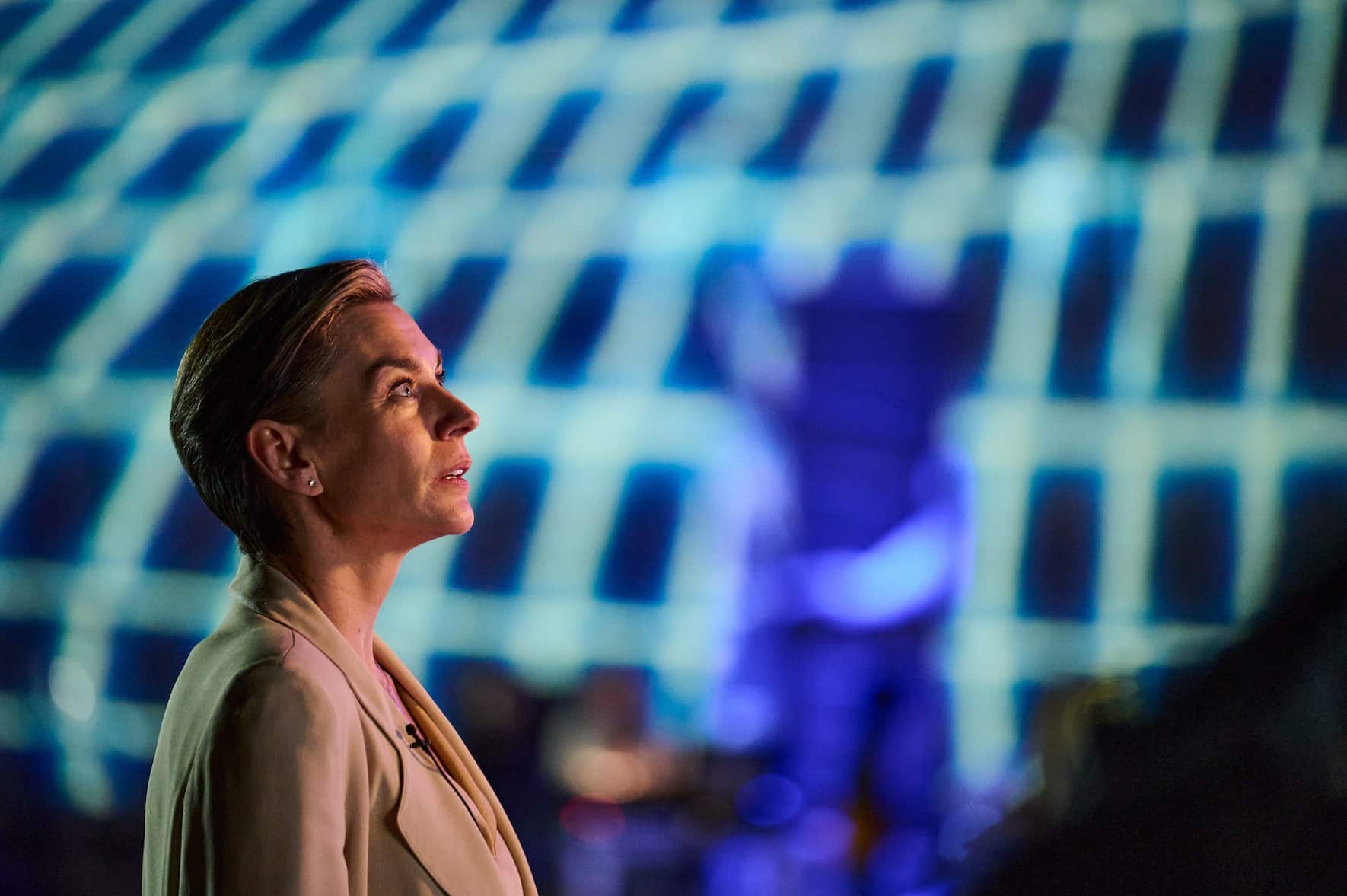 Ein Mord gefährdet Julianes (Christiane Paul) Lebenswerk.