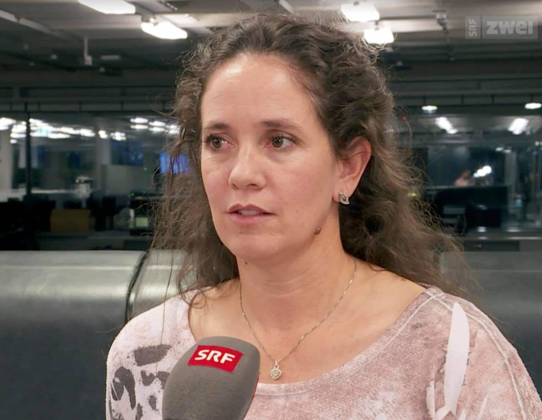 Patty Schnyder kommentiert seit 2016 regelmässig als Tennisexpertin für SRF, u. a. in Wimbledon oder am Billie  Jean King Cup.