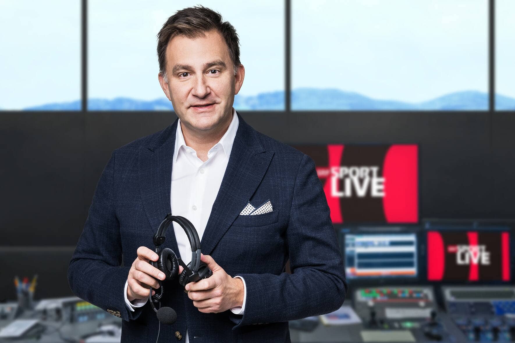 Sascha Ruefer (51) begleitet als Kommentator seit 15 Jahren die Schweizer Fussball-Nati.