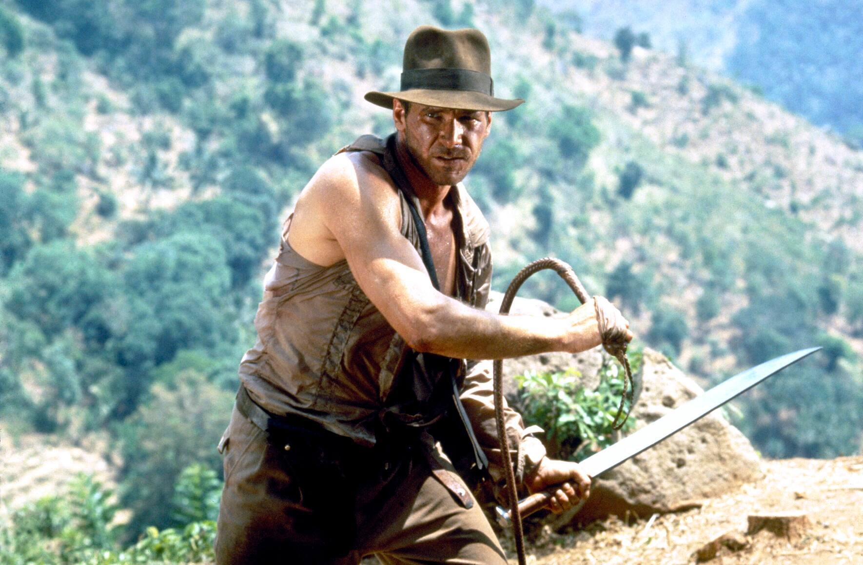 Harrison Ford Characters: Indiana Jone Film: Indiana Jones And The Temple Of Doom Indiana Jones 2 USA 1984 Director: Steven Spielberg 23 May 1984 PUBLICATIONxINxGERxSUIxAUTxONLY Copyright: MaryxEvansxAFxArchivexLucasfilm 12477506 editorial use only
