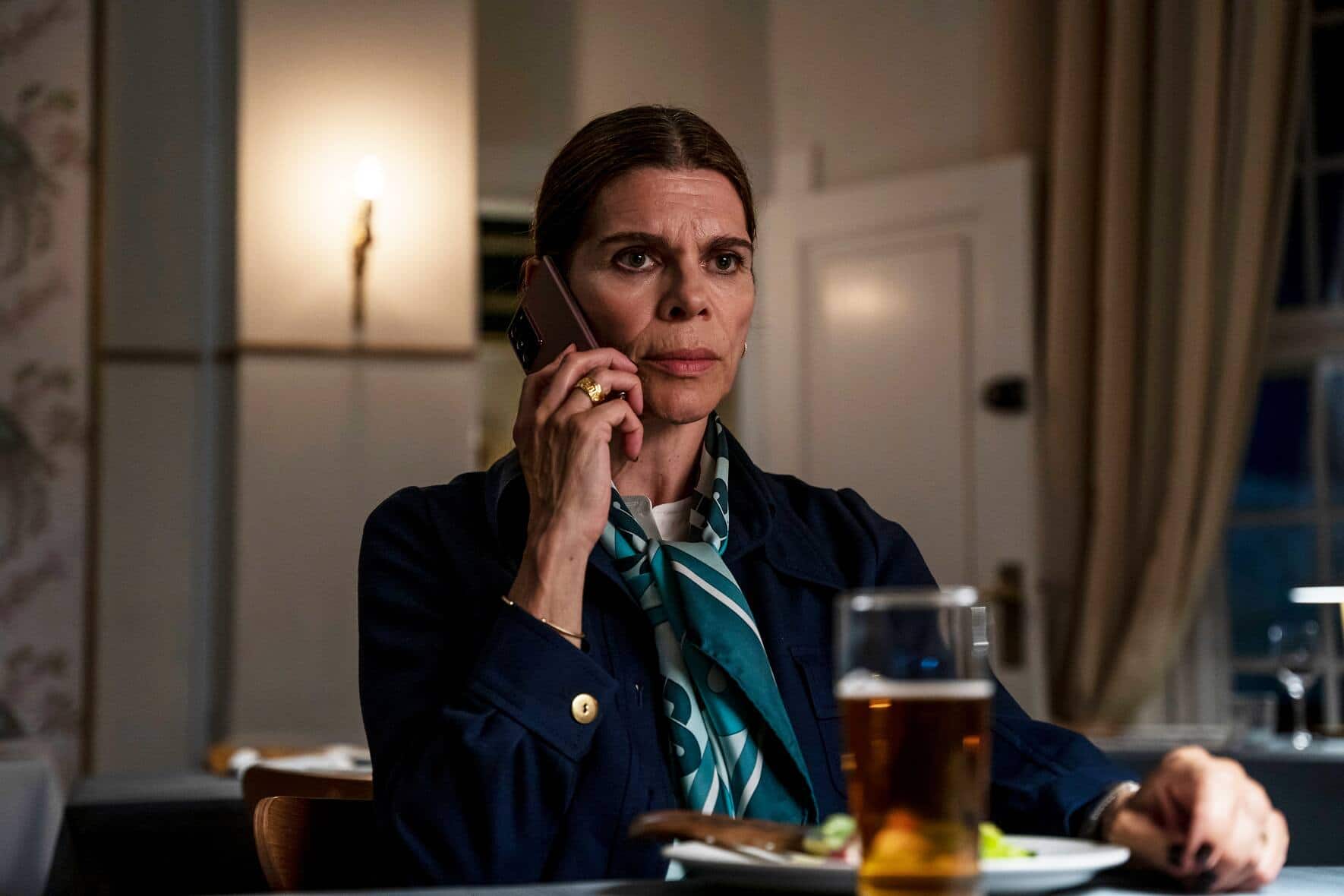 Hat Frigg Mossmann, die Leiterin der Geheimpolizei, auch etwas zu verbergen?