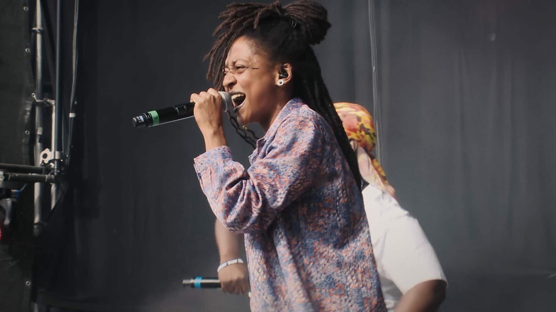 Eine von vier starken Frauen auf der Bühne: KT Gorique.