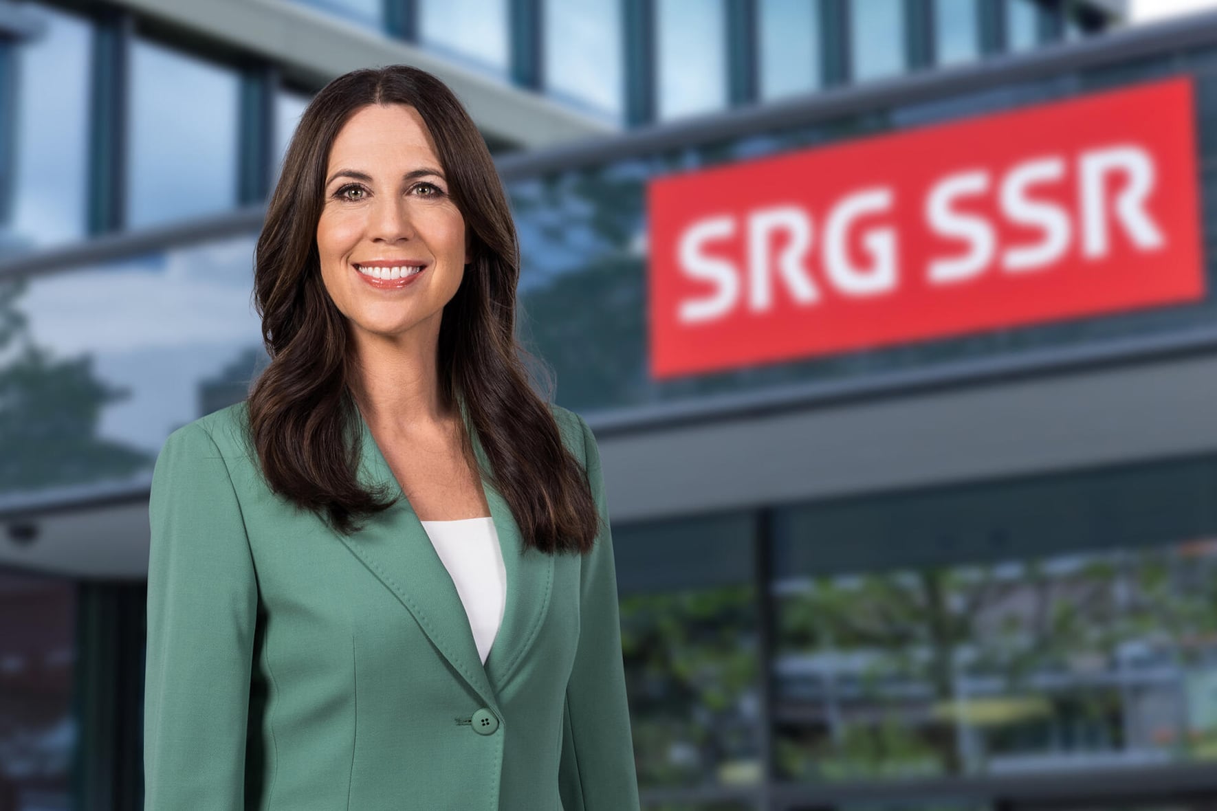SRG-Direktorin Susanne Wille muss zurück zu UKW, auch im Hinblick auf die Halbierungs-Initiative.