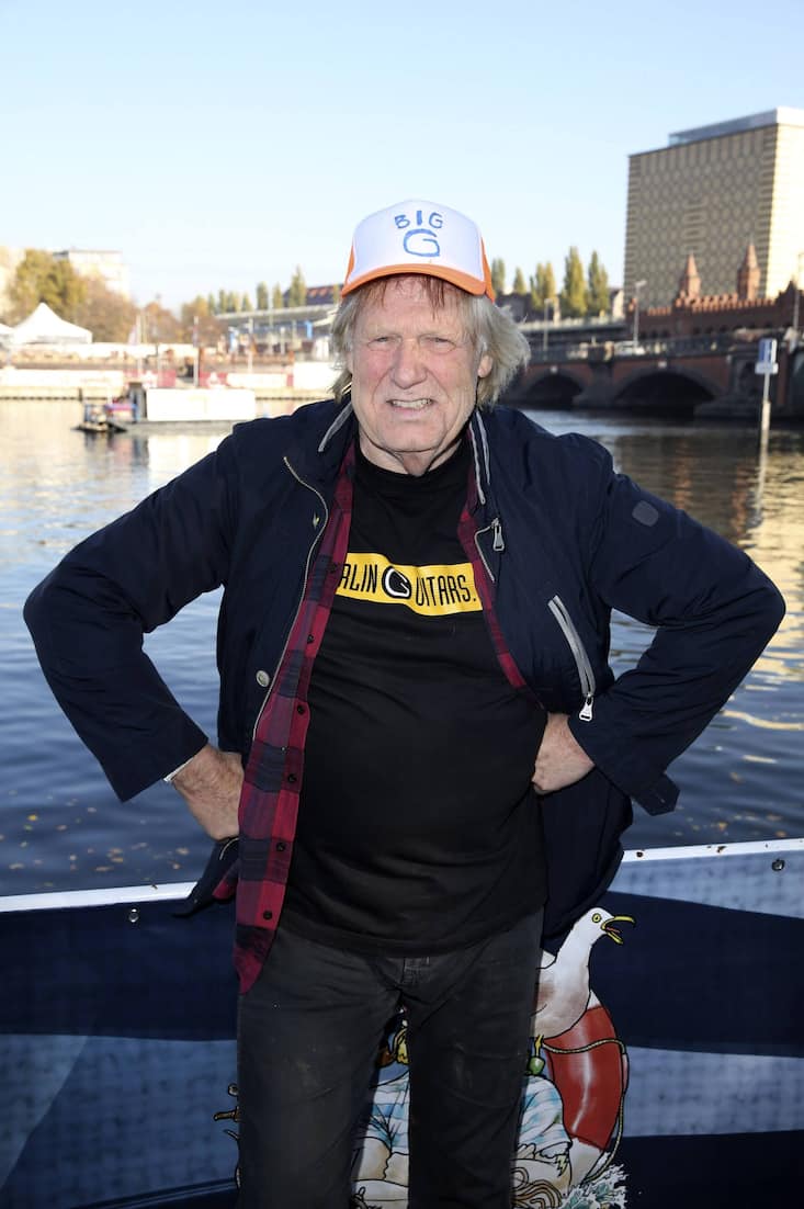 Gunter Gabriel beim Fototermin zur HISTORY-Eigenproduktion Käpt n Kasi - Auf hoher Spree auf der MS Rhein. Berlin, 03.11.2015 Foto:xS.xGabschx/xFuturexImageGunter Gabriel the Photo call to History Own production Käpt n Kasi on high Spree on the MS Rhine Berlin 03 11 2015 Photo XS xGabschx xFuturexImage