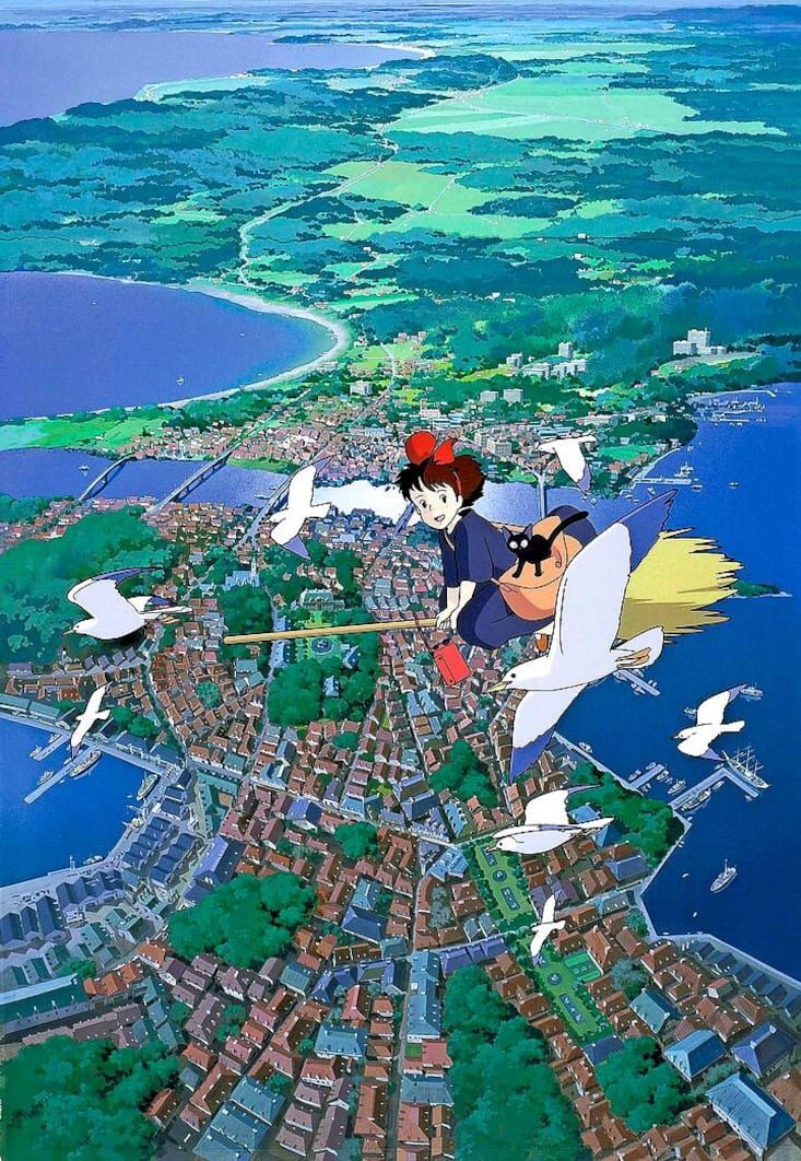 BU: Die kleine Hexe Kiki eröffnet einen Lieferservice. Dank ihrer Flugkunst ist sie besonders schnell und zuverlässig. Doch eines Tages verliert sie ihre Zauberkraft. Was nun?