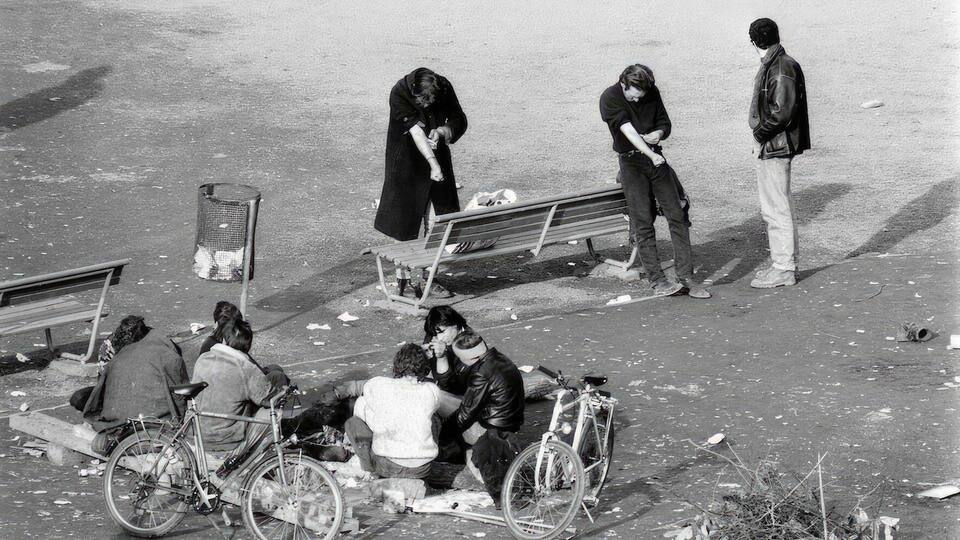 Der «Needle Park» in Zürich zog Süchtige von überall an.